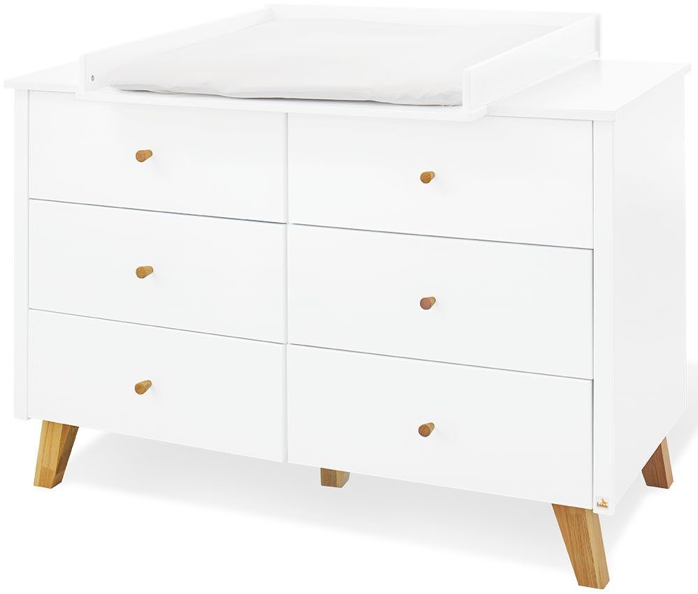 Pinolino® Babyzimmer-Komplettset Hilda & Pan, (Set, 4-St., Hausbett, Wickelkommode, Kleiderschrank, Wandregal), extrabreit; Hausbett, Wickelkommode, 2-trg. Kleiderschrank & Wandregal