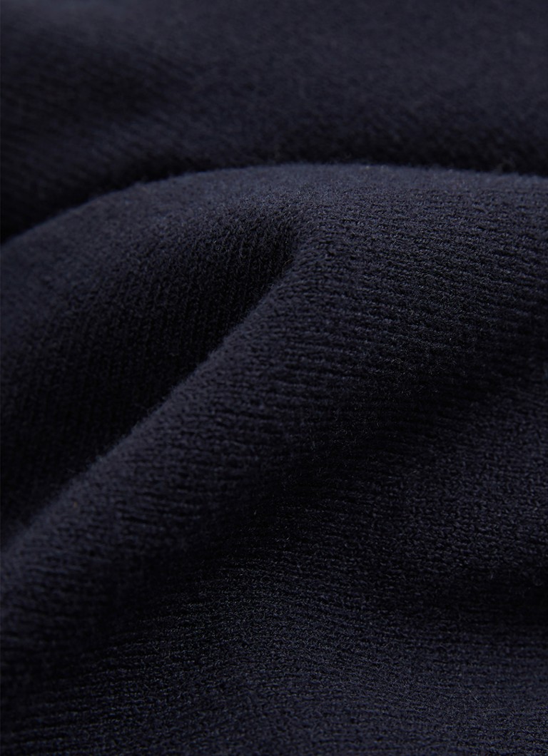 Blusa de gola alta Reiss Sophia em malha fina com fenda lateral.