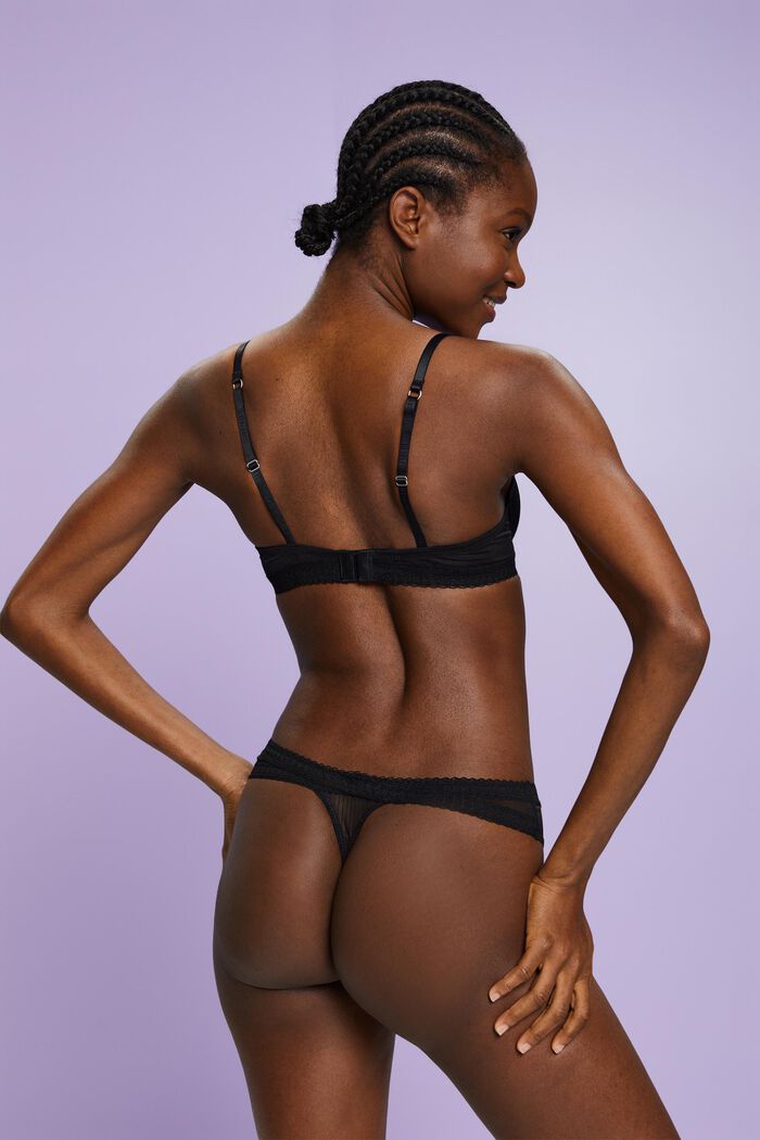 Brazilian-String in Hipster-Form aus Mesh