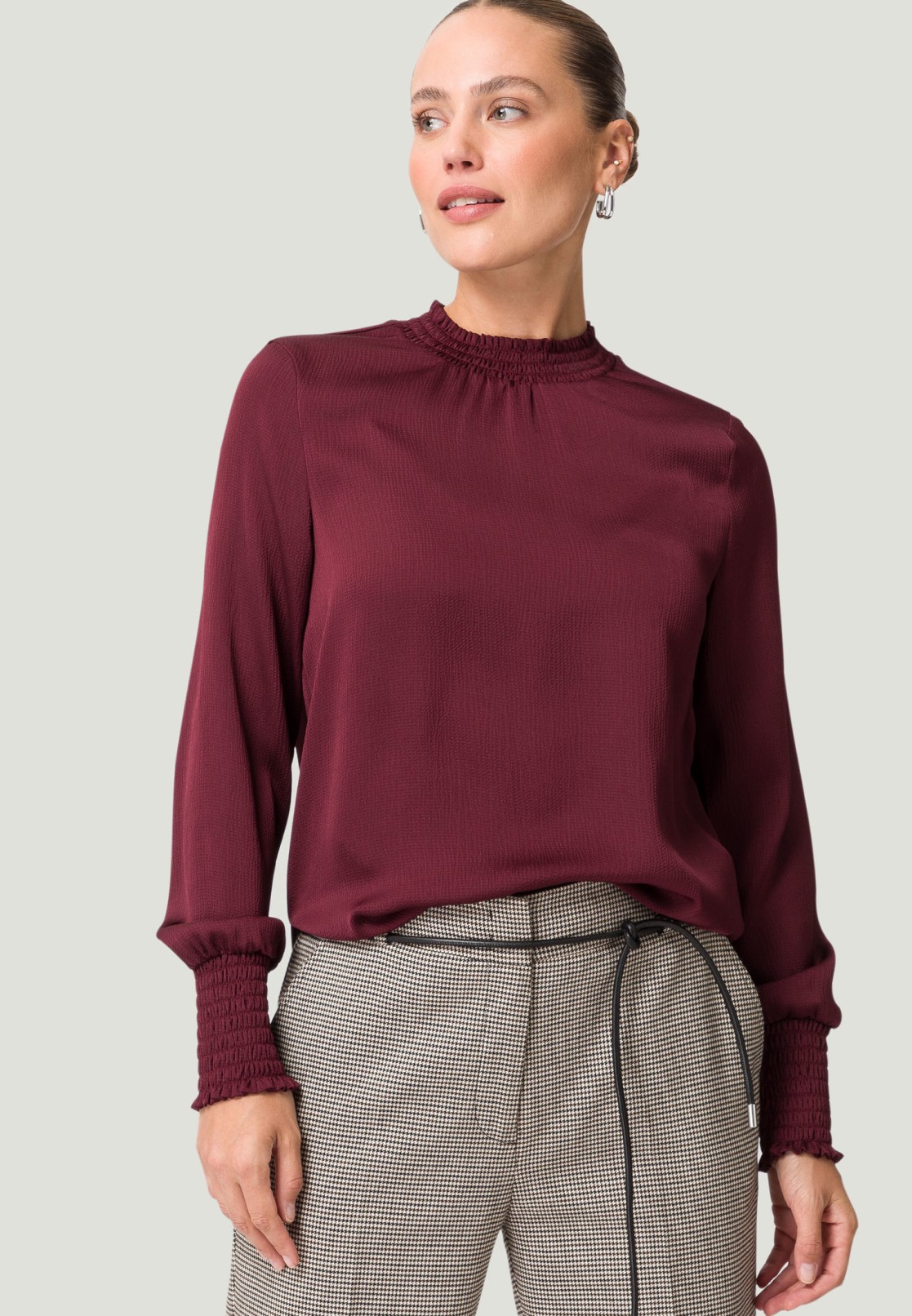 Bluse gesmokter Kragen