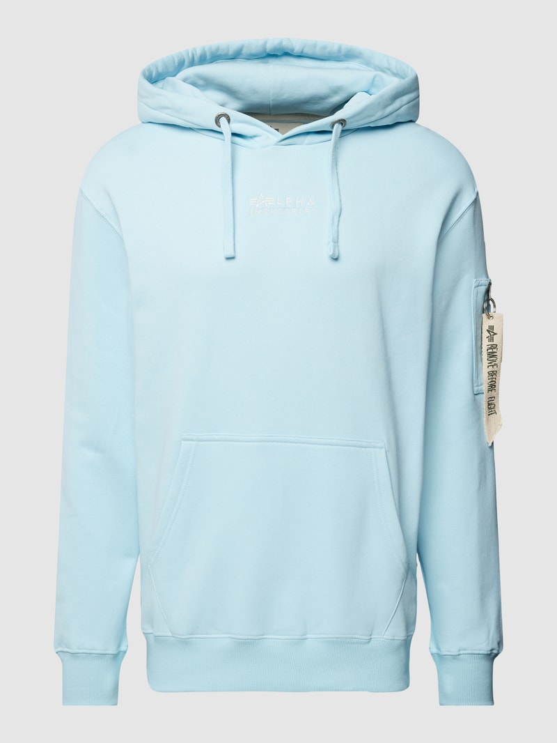 Hoodie mit Känguru-Tasche in hellblau