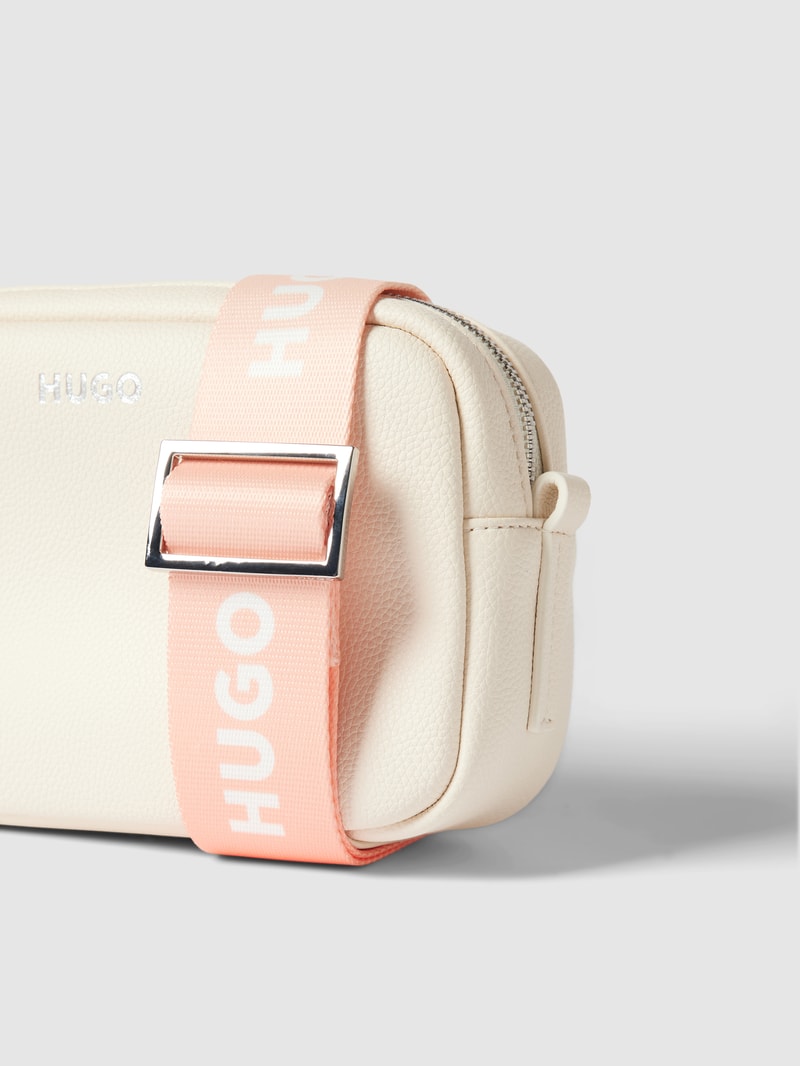 Camera Bag mit Label-Detail Modell 'BEL' in offwhite