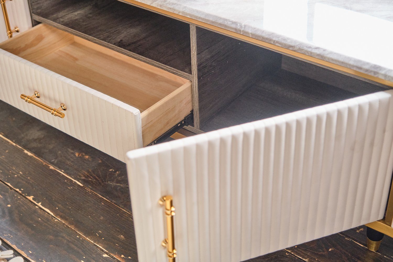 KAWOLA Lowboard MARIA, TV-Bank Marmorplatte Kunstleder versch. Farben