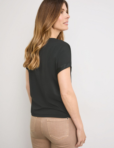 Kurzarmshirt mit Material-Patch