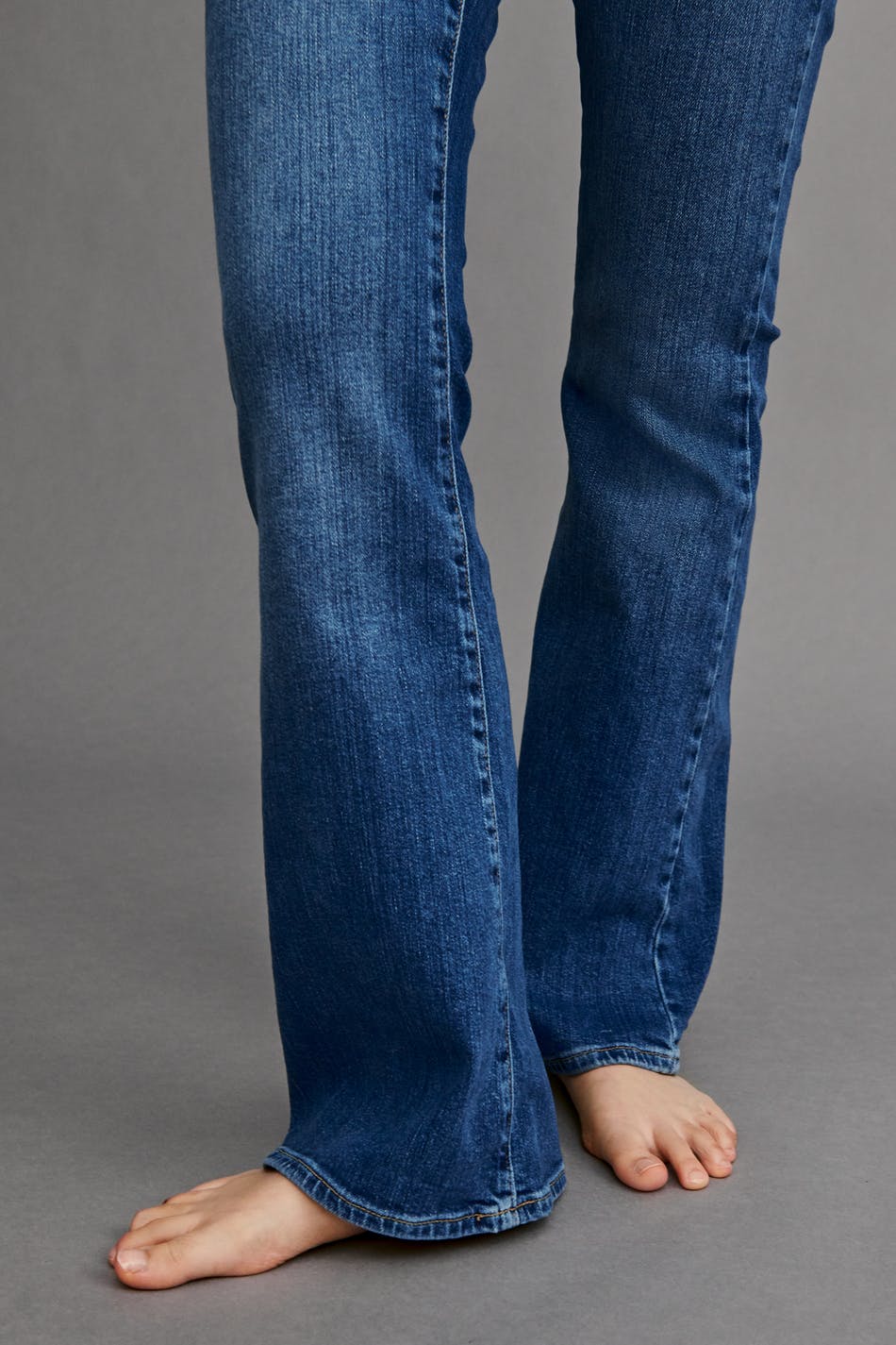 Low waist bootcut jeans