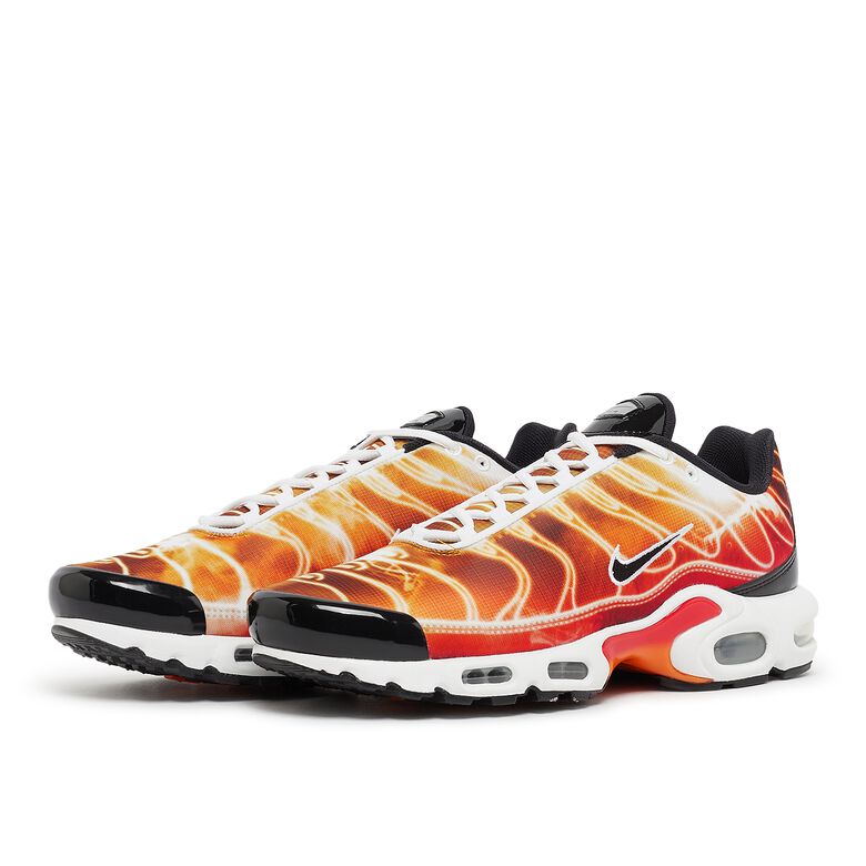 NIKE Air Max Plus 