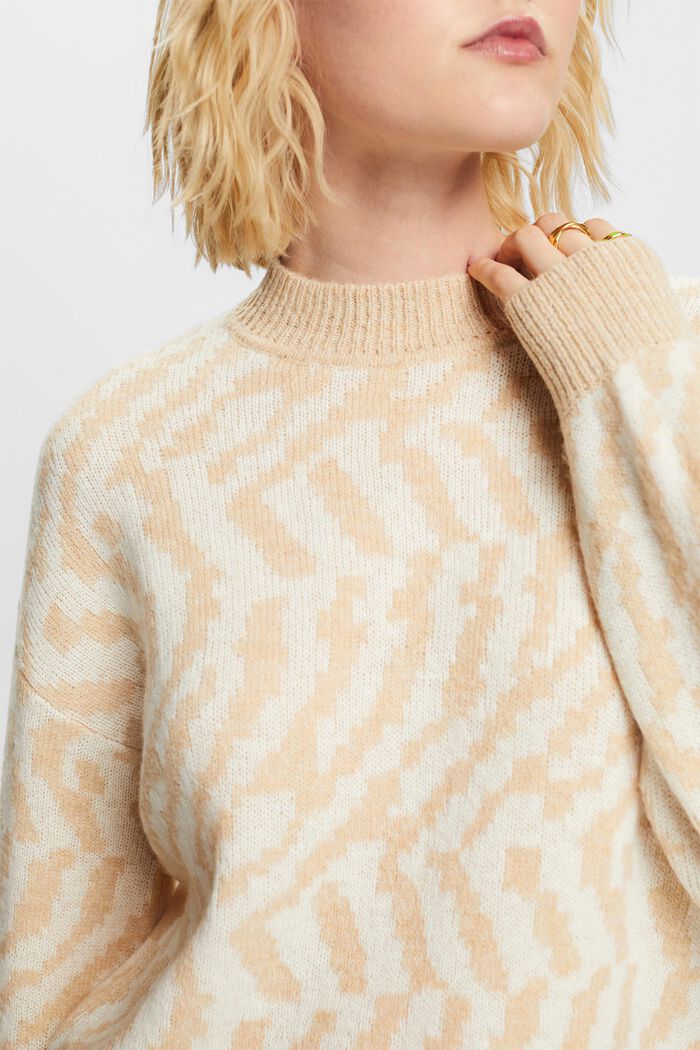 Pullover mit abstraktem Jacquard-Design