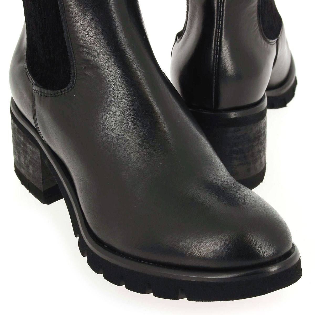 Julie Dee  IV046 - Noir