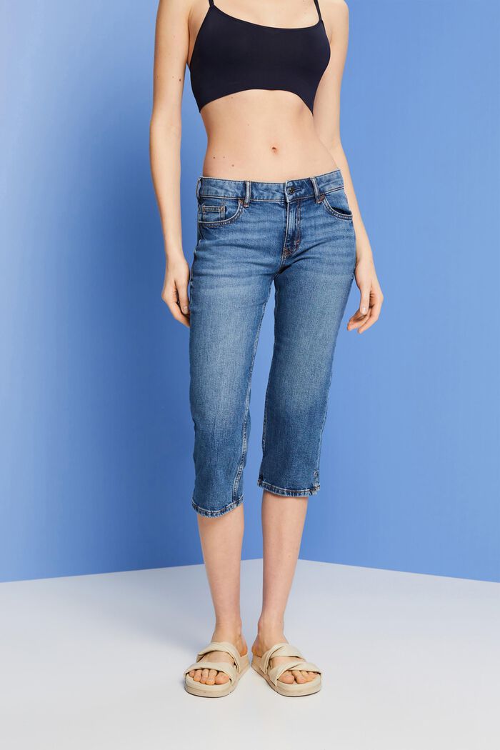 Capri-Jeans mit mittelhohem Bund