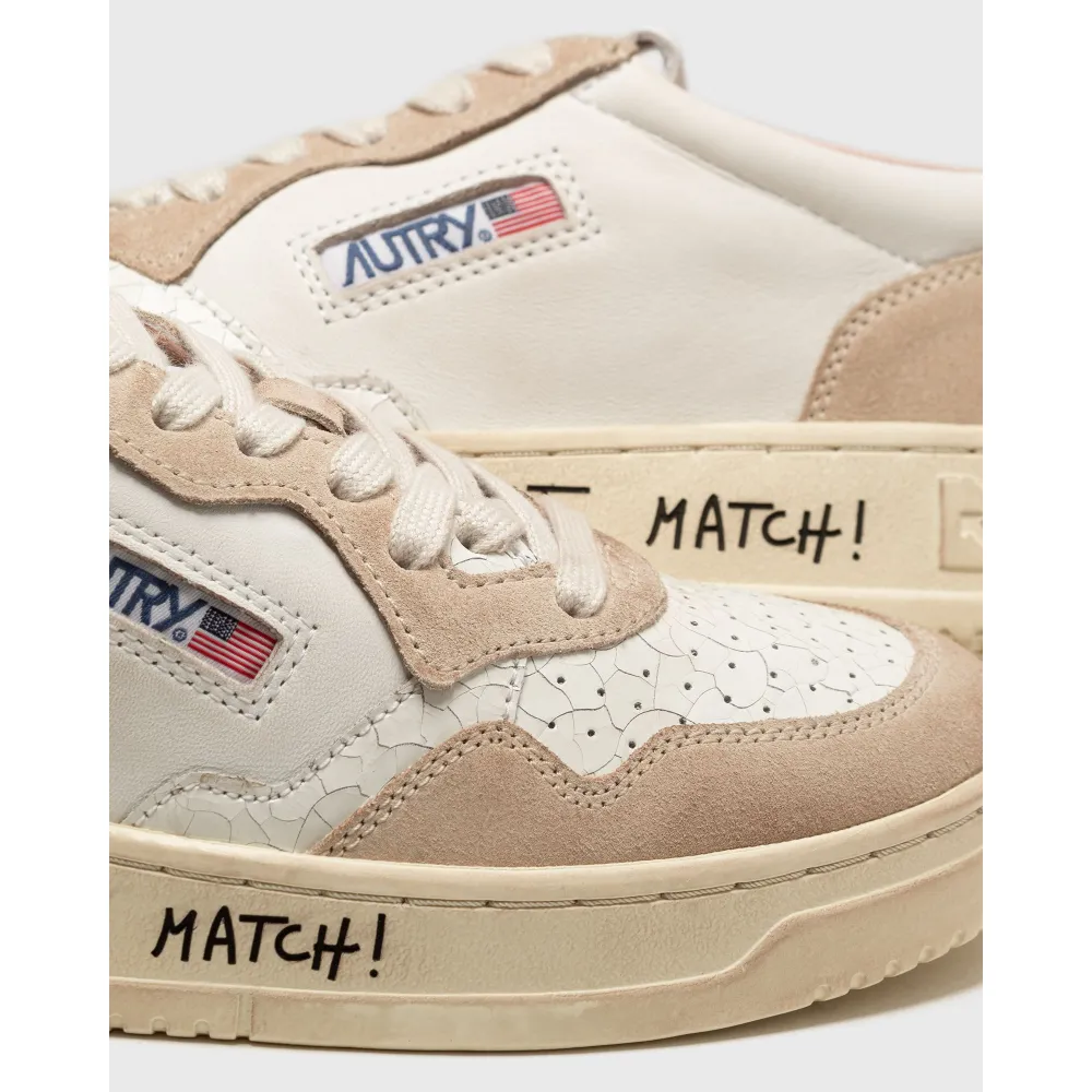 Autry mit Statement-Print AULW WC12 / weiss