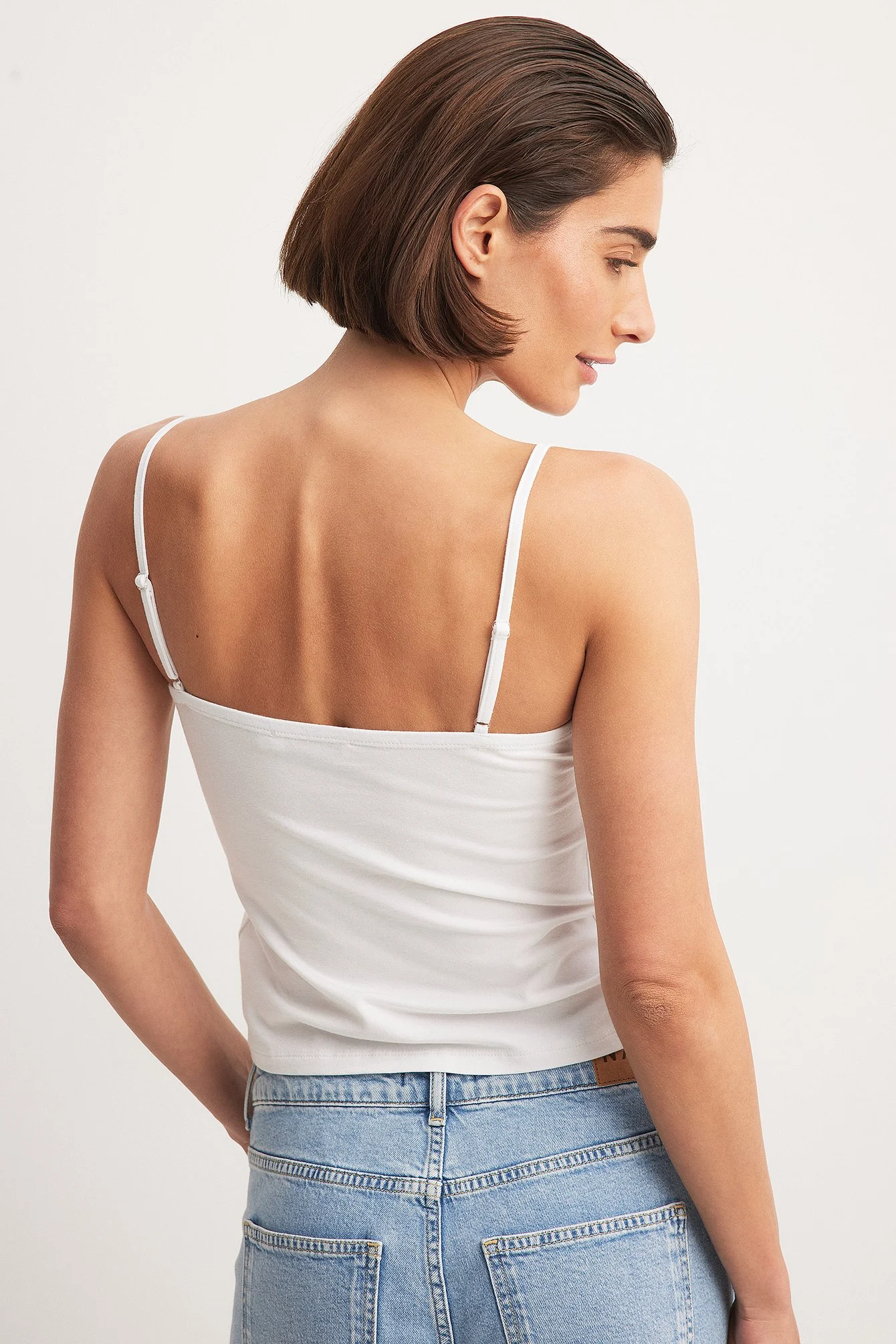 Doppellagiges Singlet mit schmalen Trägern