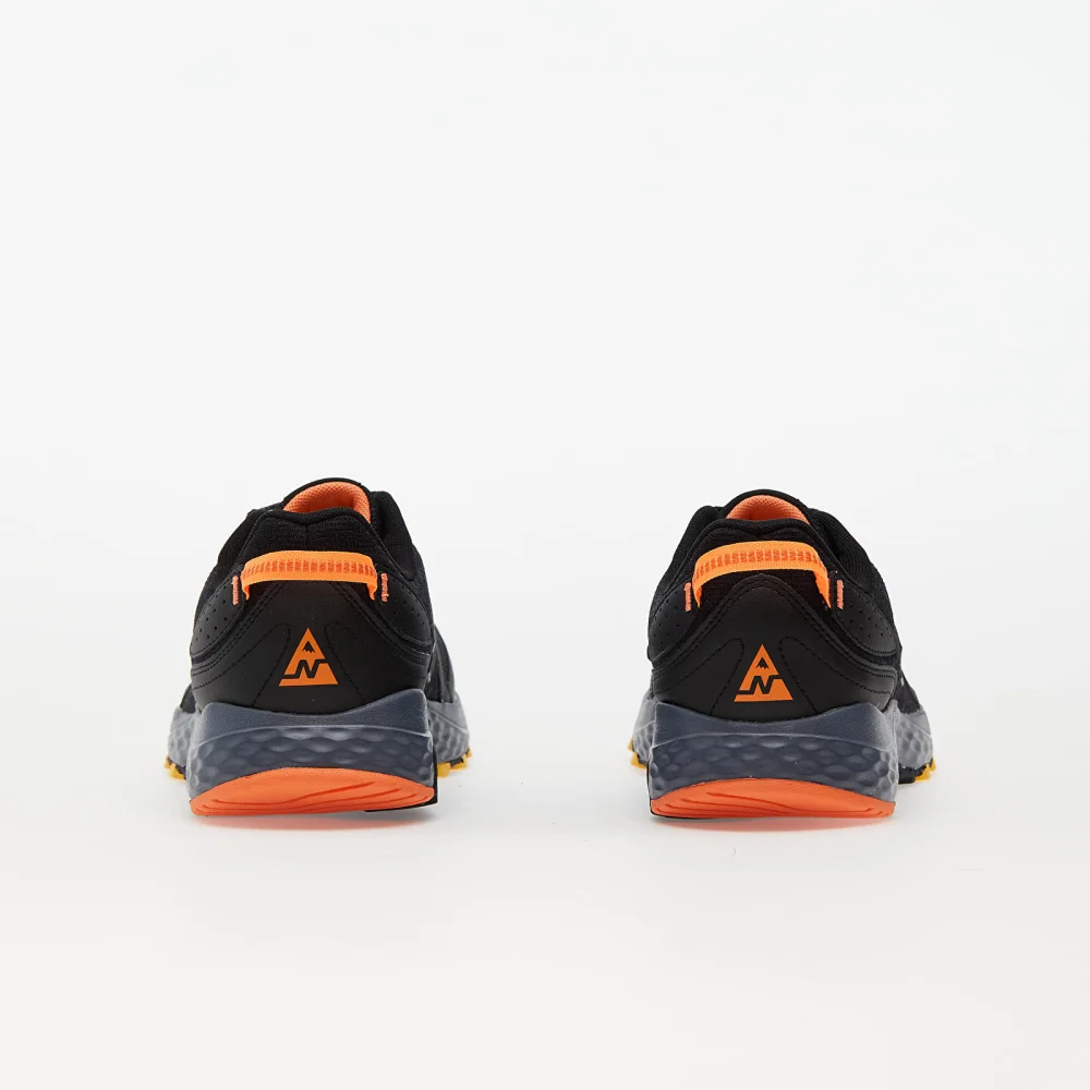 New Balance 410 MT410CK7 / schwarz