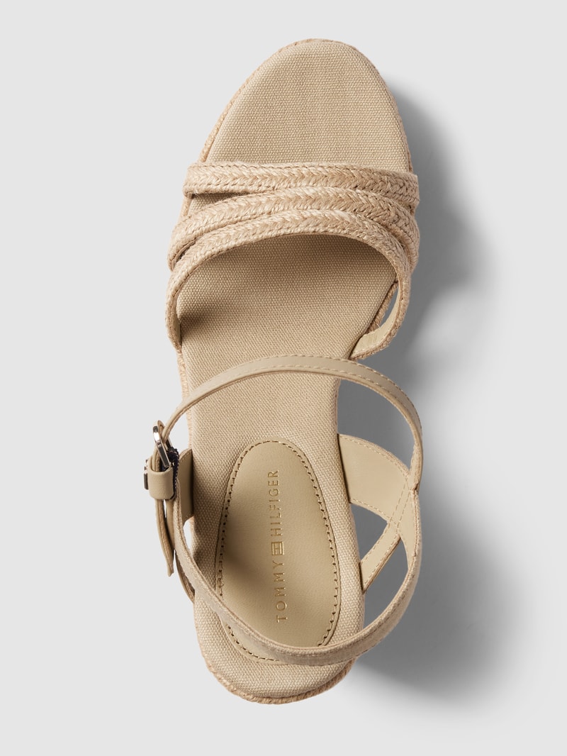 Wedges mit Label-Detail Modell 'ESSENTIAL' in beige