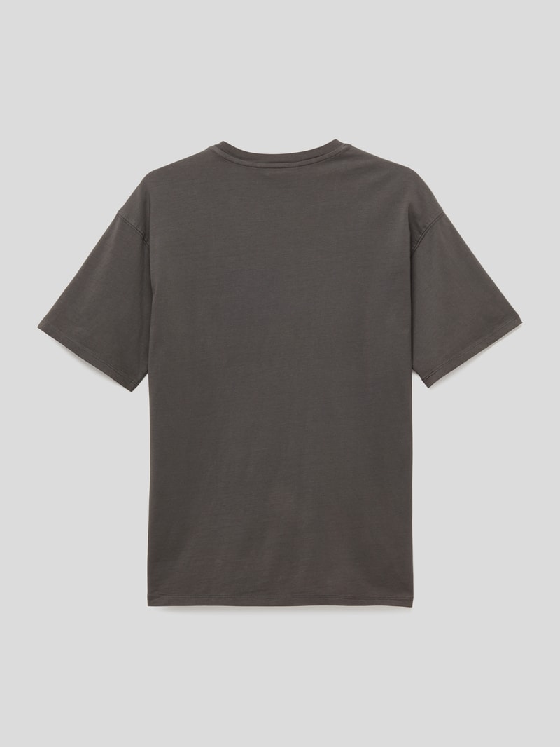 T-Shirt mit Brusttasche in graphit