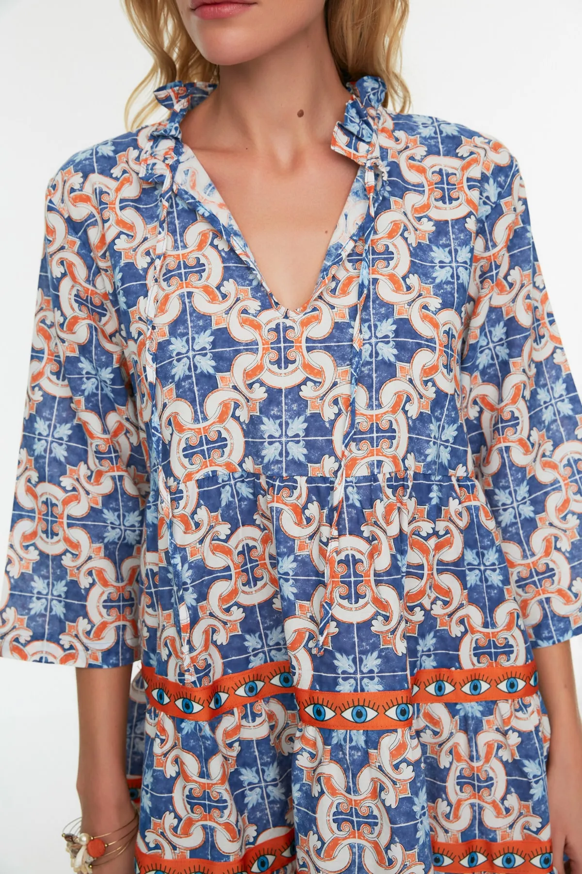 Trendyol Collection  Ethnisch gemustertes Mini-Strandkleid aus 100 % gewebter Baumwolle TBESS22EL0765