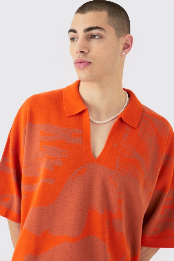 Kastiges Poloshirt und Shorts