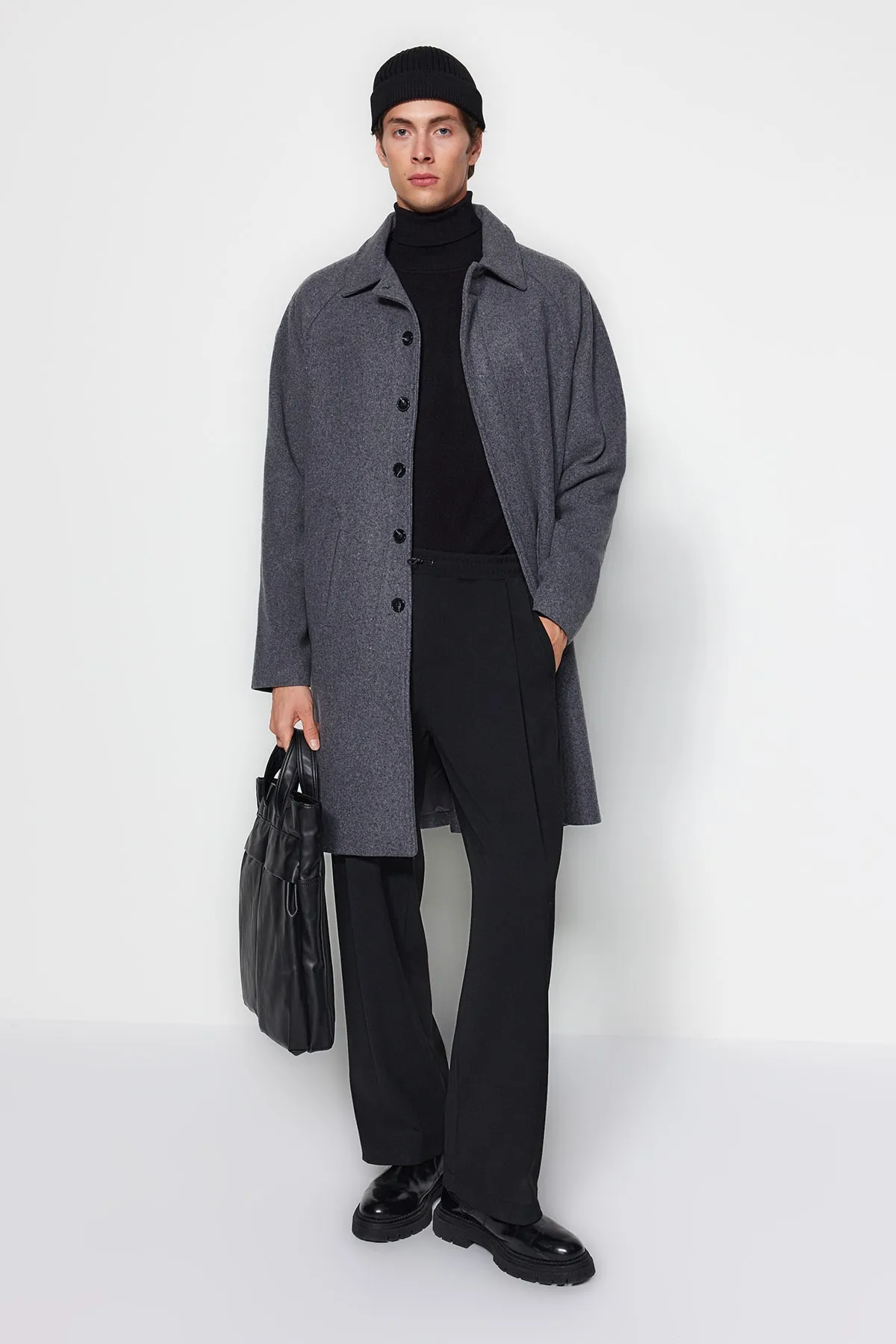 Trendyol Collection  Anthrazitfarbener Unisex-Stempelmantel mit regulärer Passform TMNAW24KB00004