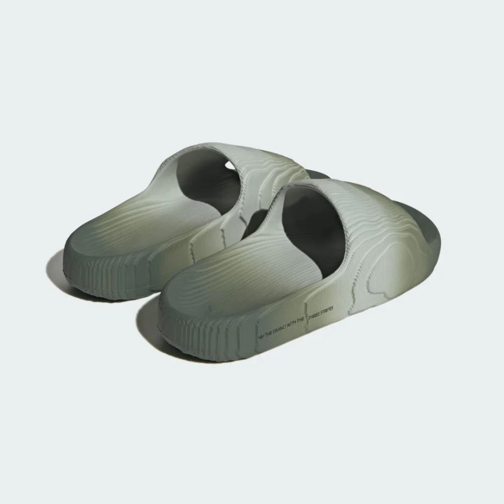 adidas Adilette 22 IG7494 / grün