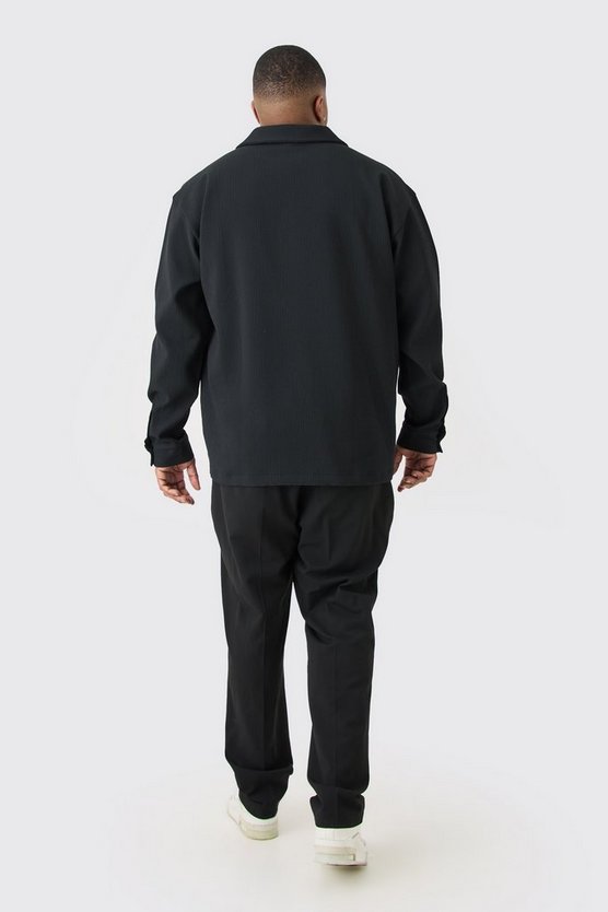 Plus langärmliges schwarzes Hemd