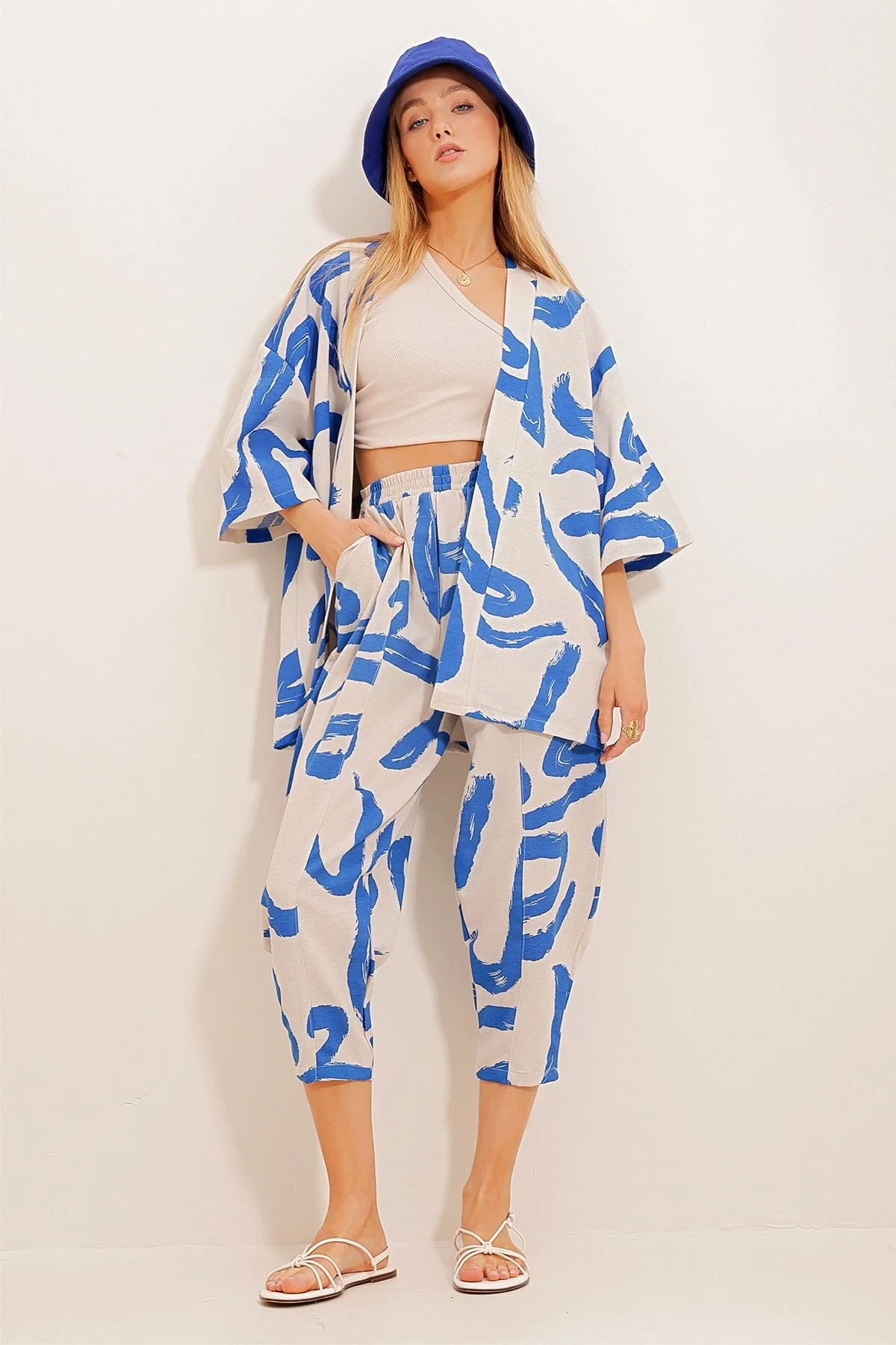 Trend Alaçatı Stili  Set aus gemusterter Baggy-Hose und Kimono für Damen von Saks ALC-X10581