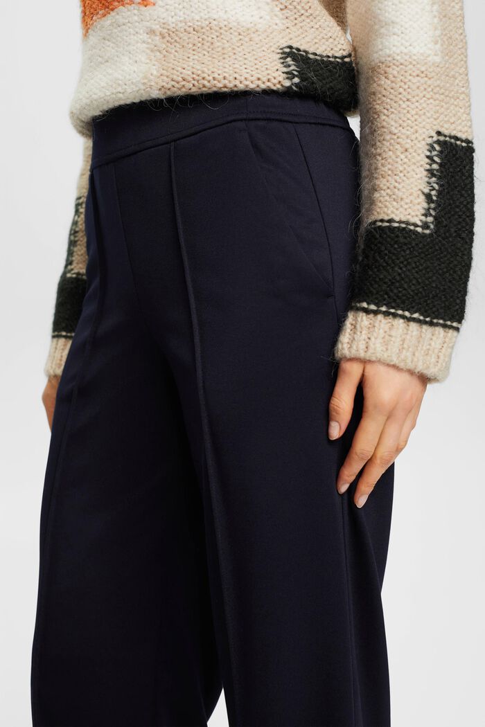 Gewebte Hose mit weitem Bein
