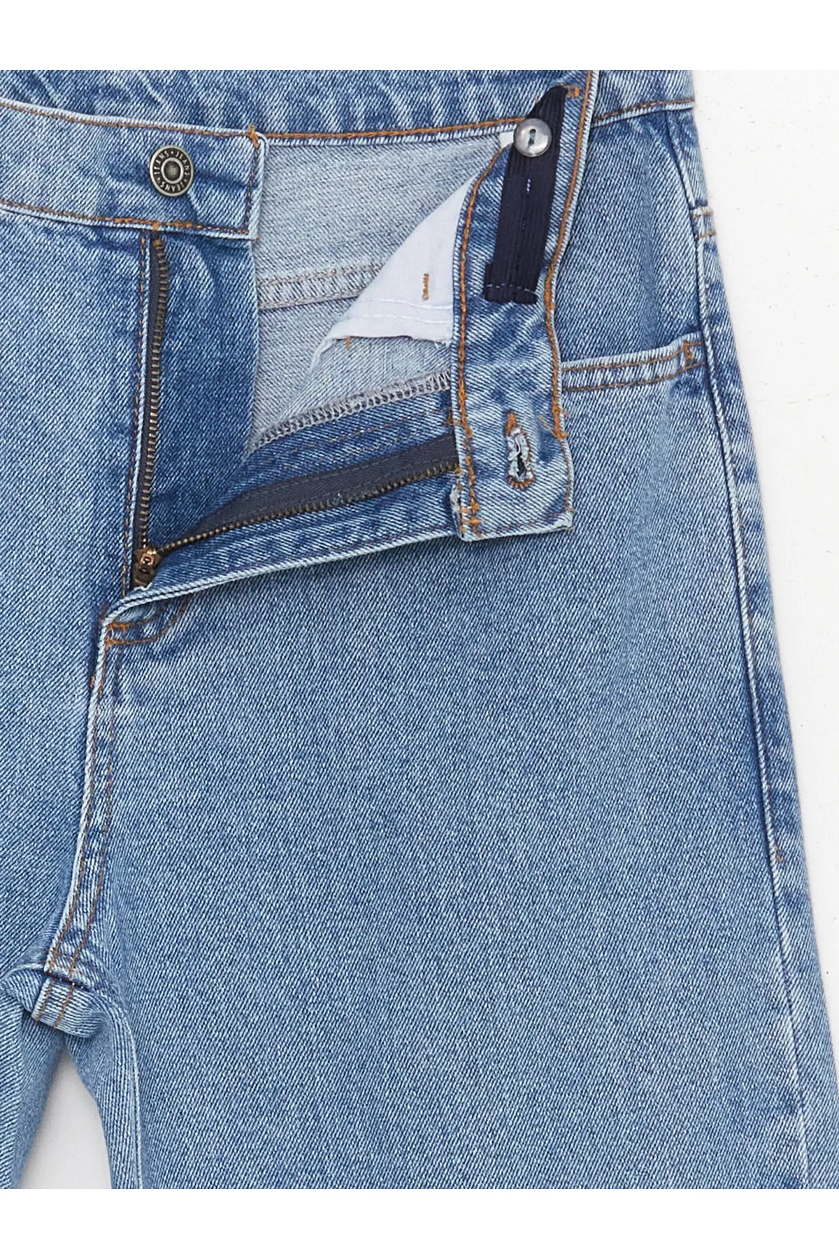 LC Waikiki  Jeanshose für Jungen in normaler Passform