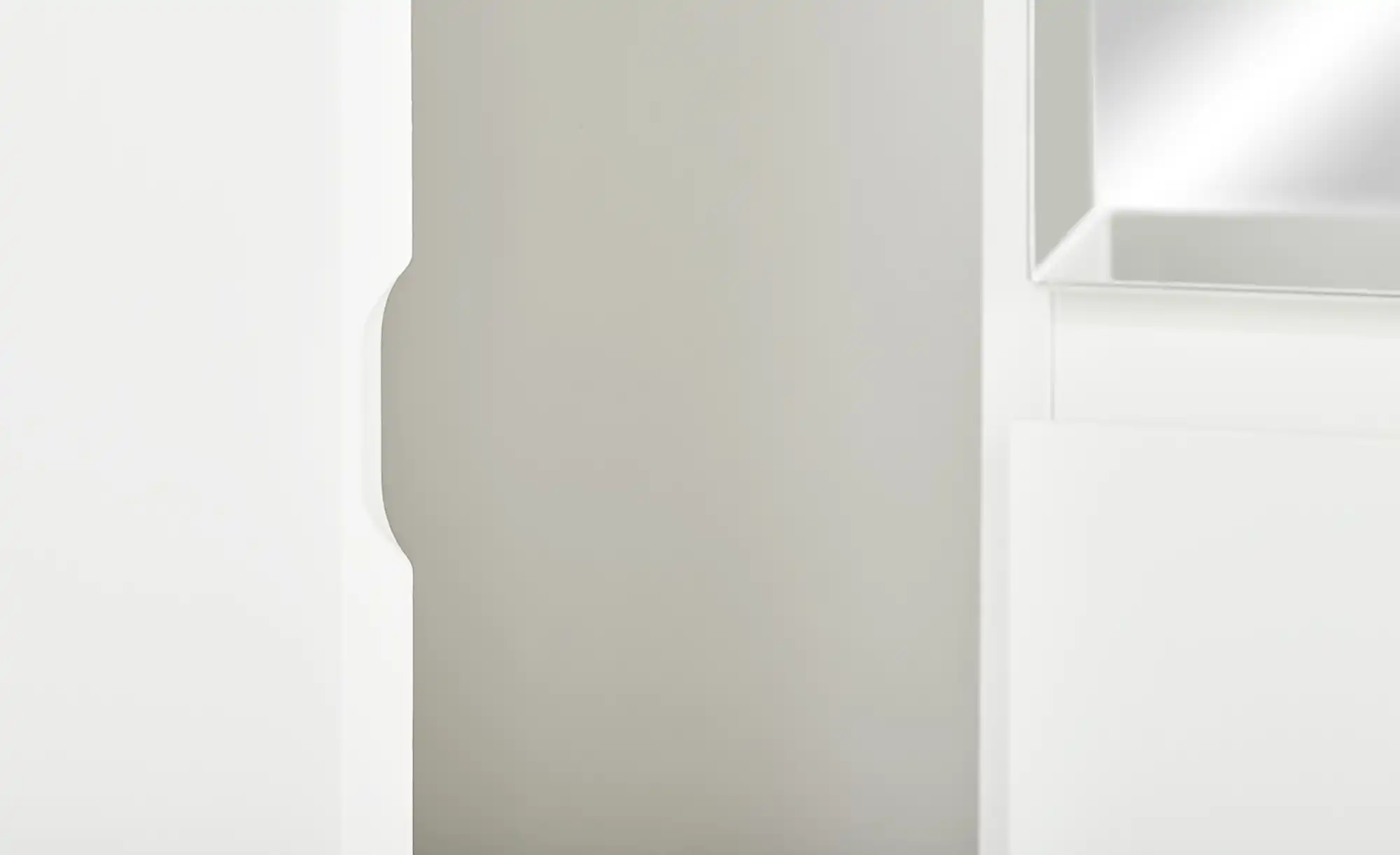 Garderobenschrank
