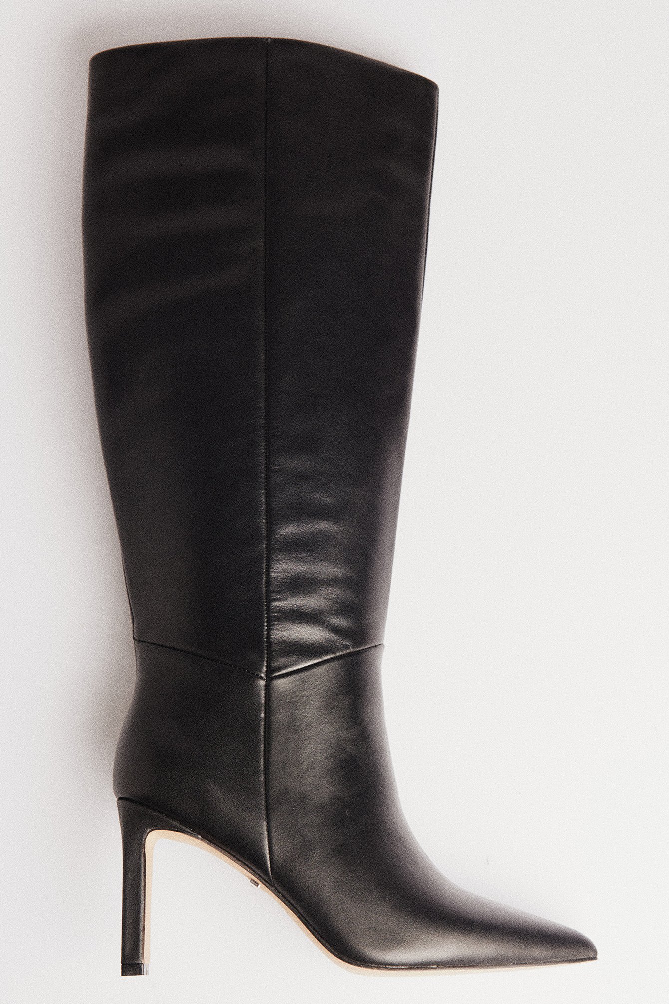 Spitze Lederstiefel mit Schaft