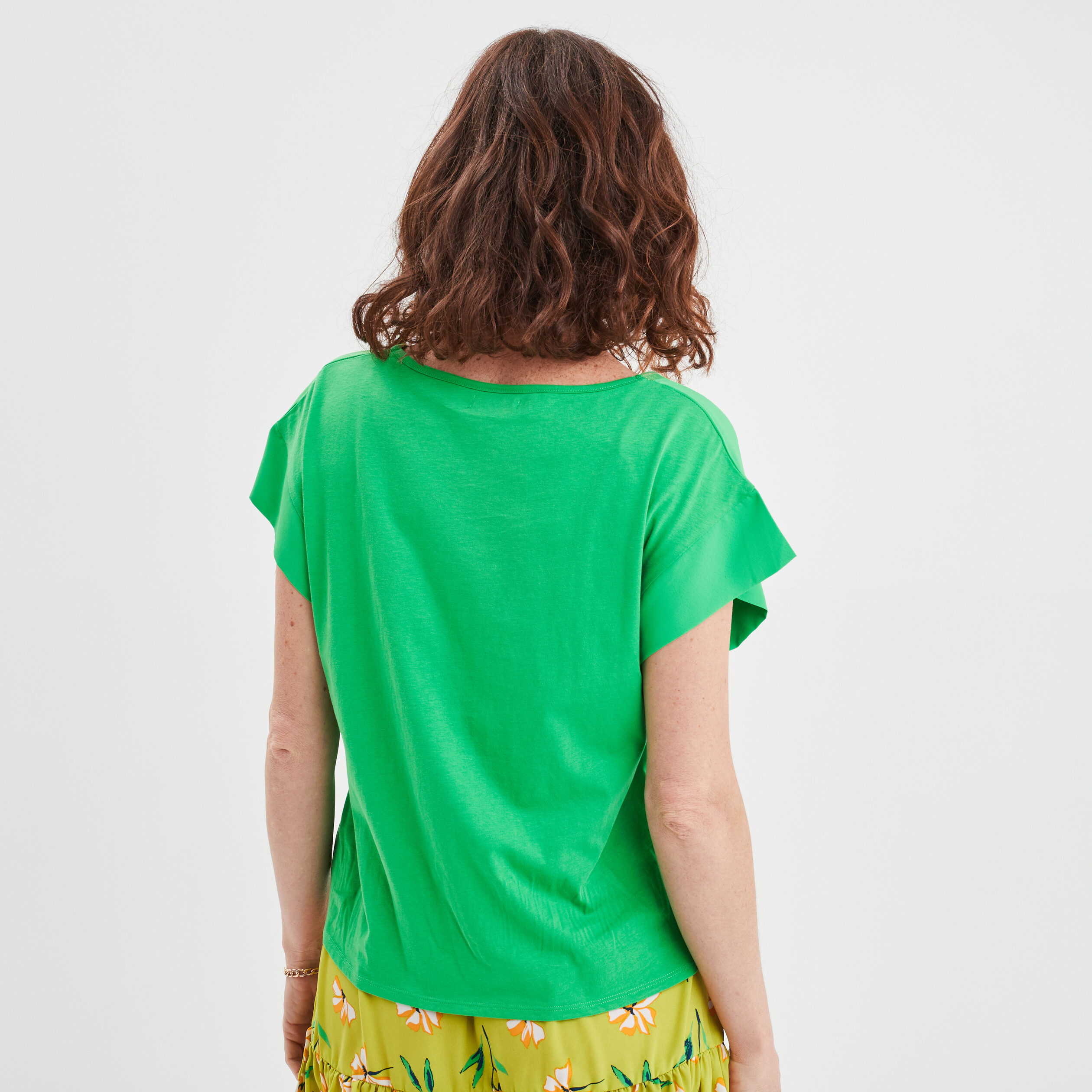 T-shirt col en V à bandes métallisées vert femme | La Halle