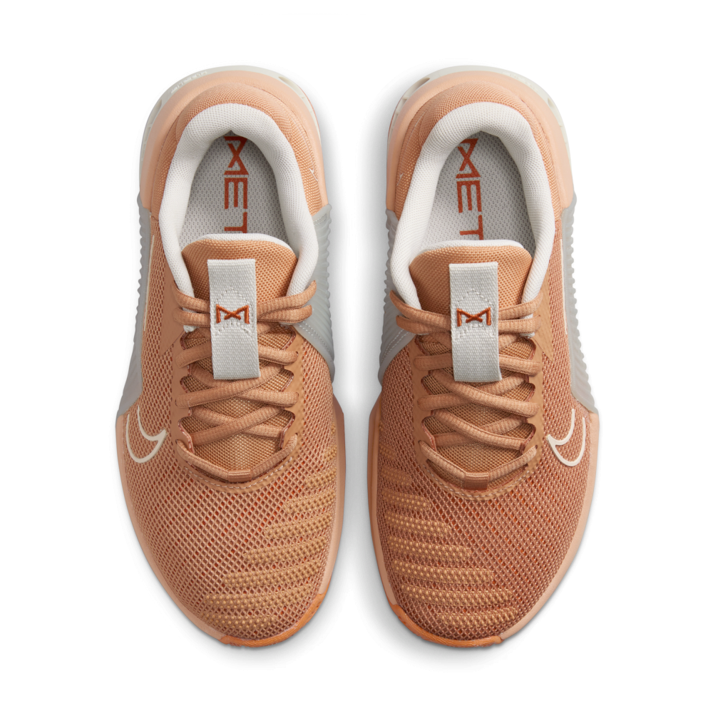 Nike Metcon 9 DZ2537-200 / braun