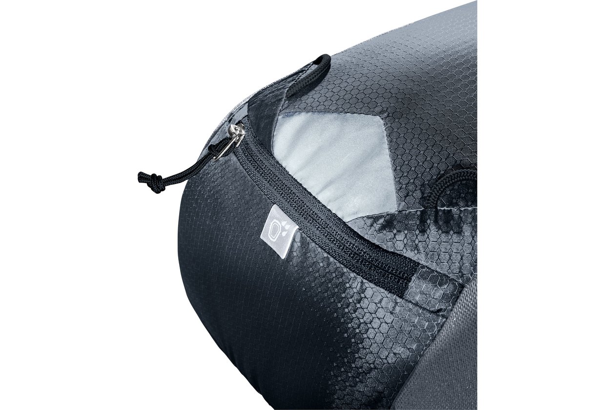 deuter Race 8