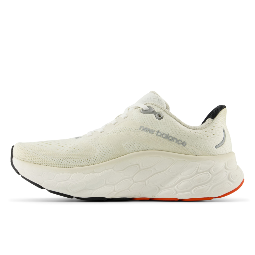 New Balance Fresh Foam X More v4 MMORCE4 / weiss