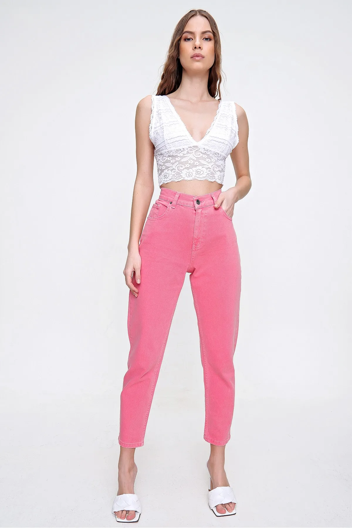 Trend Alaçatı Stili  Rosa Damenjeans mit hoher Taille ALC-X6255