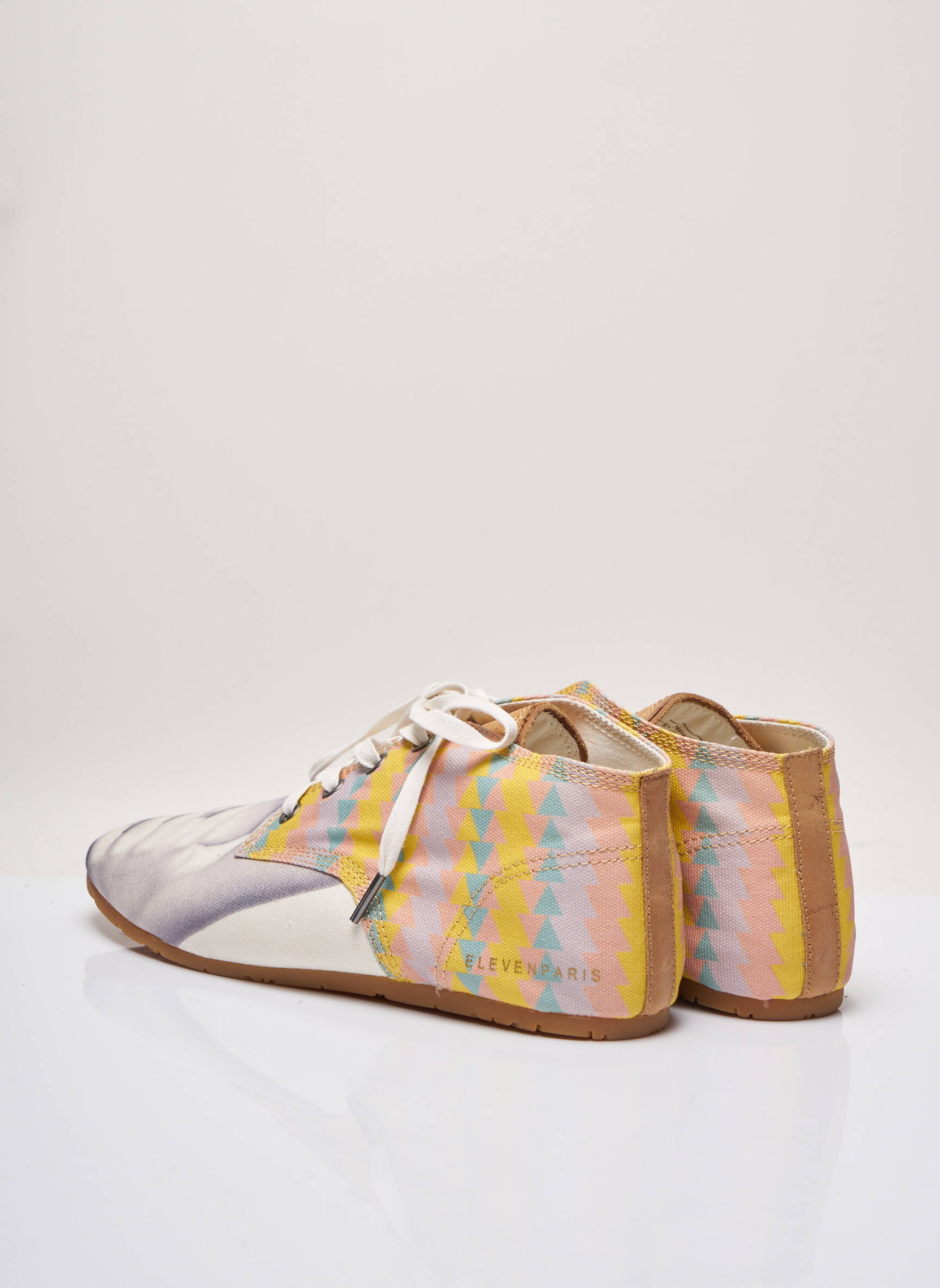 Eleven Paris Baskets Femme couleur gris