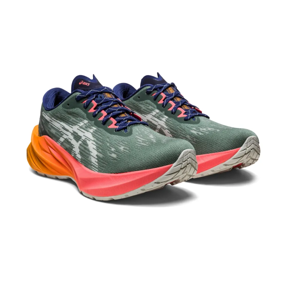 Asics Novablast 3 TR 1012B386.700 / grün