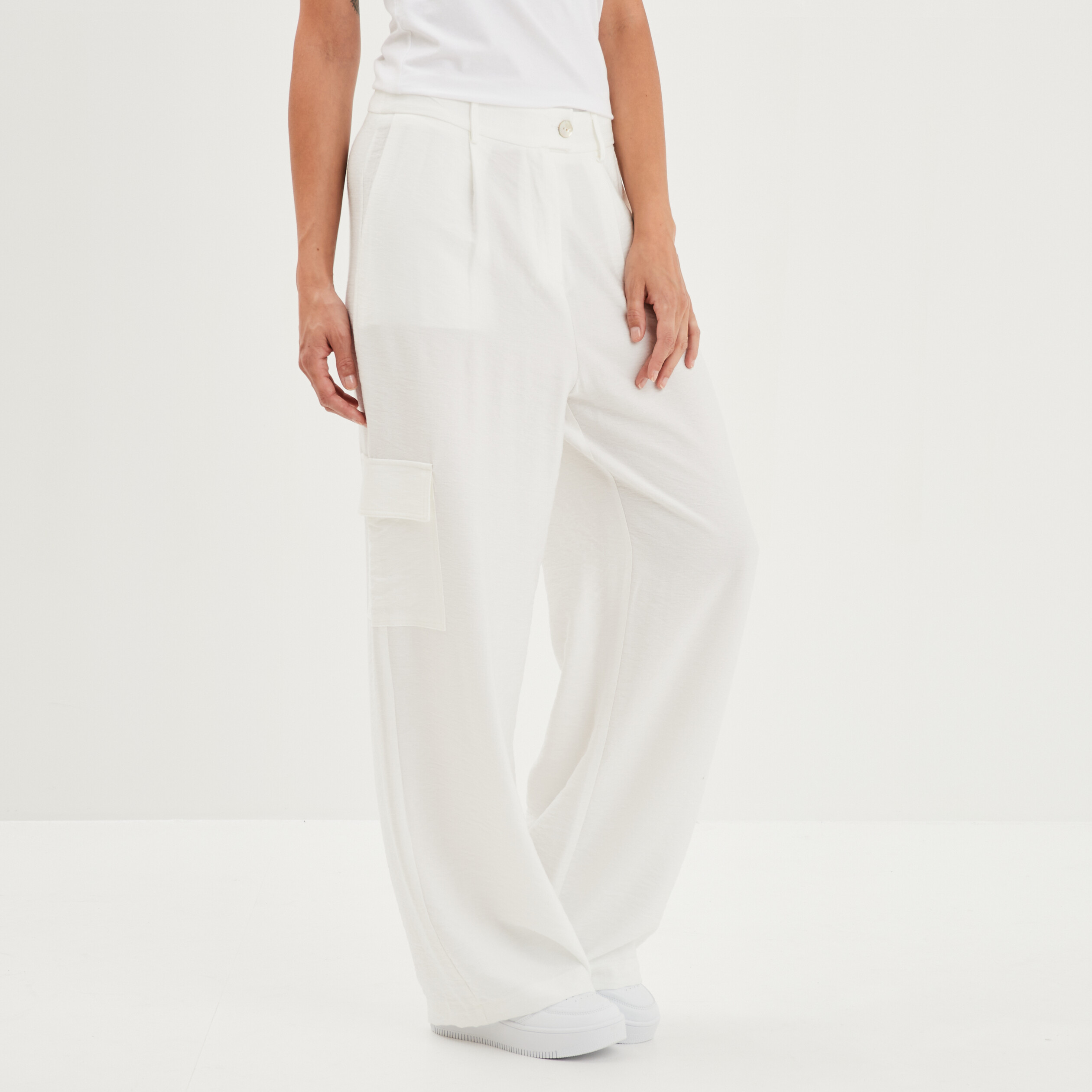 Pantalon cargo large fluide ivoire femme | La Halle