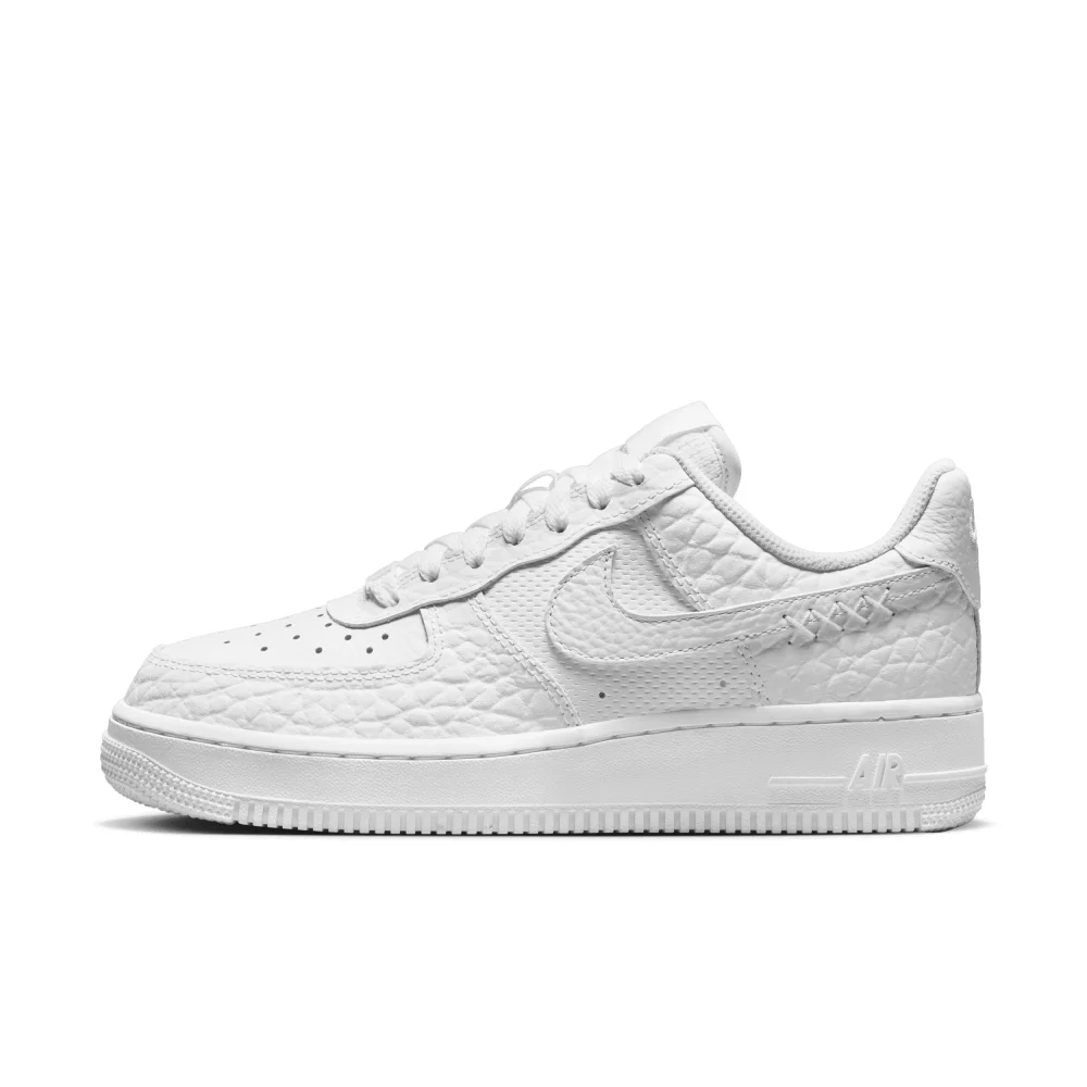 Nike Air Force 1 07 DZ4711-100 / weiss