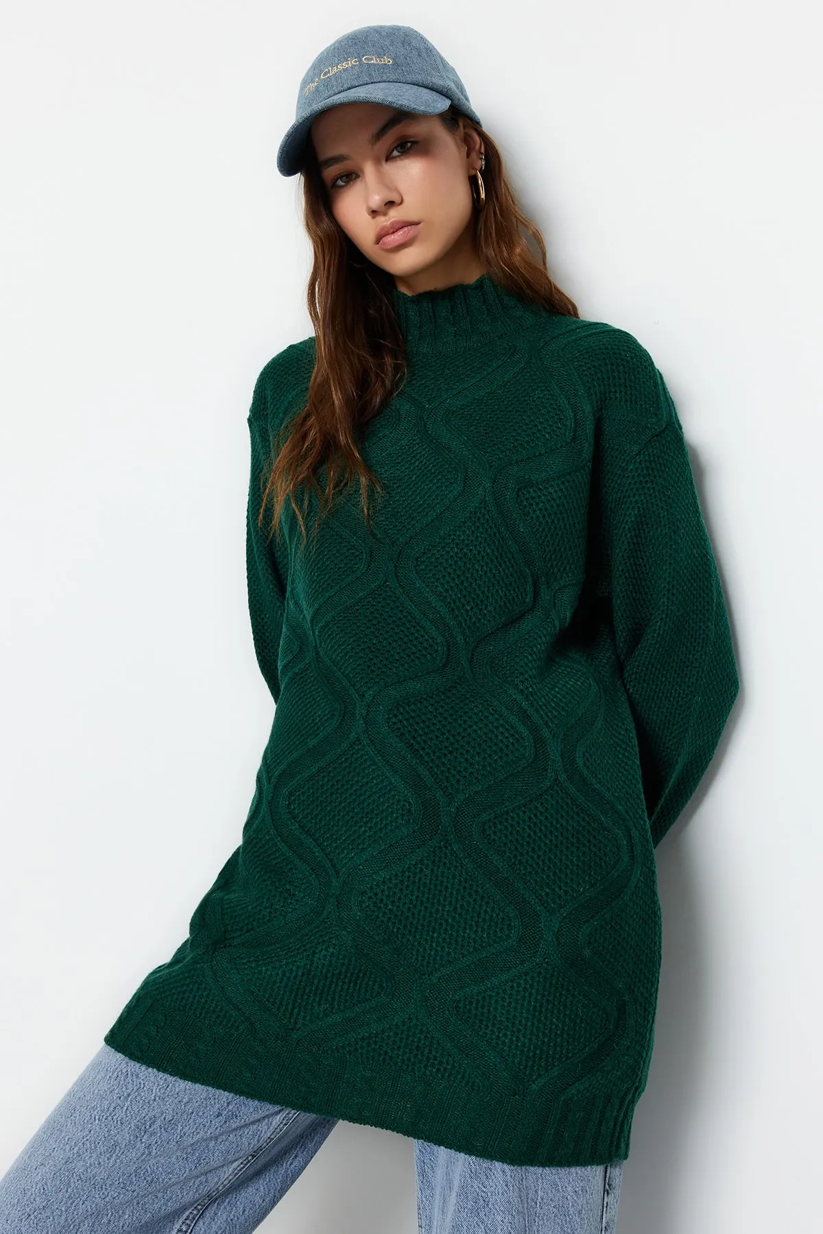 Trendyol Modest  Dunkelgrüner Strickpullover mit Strickmuster TCTAW24AK00056