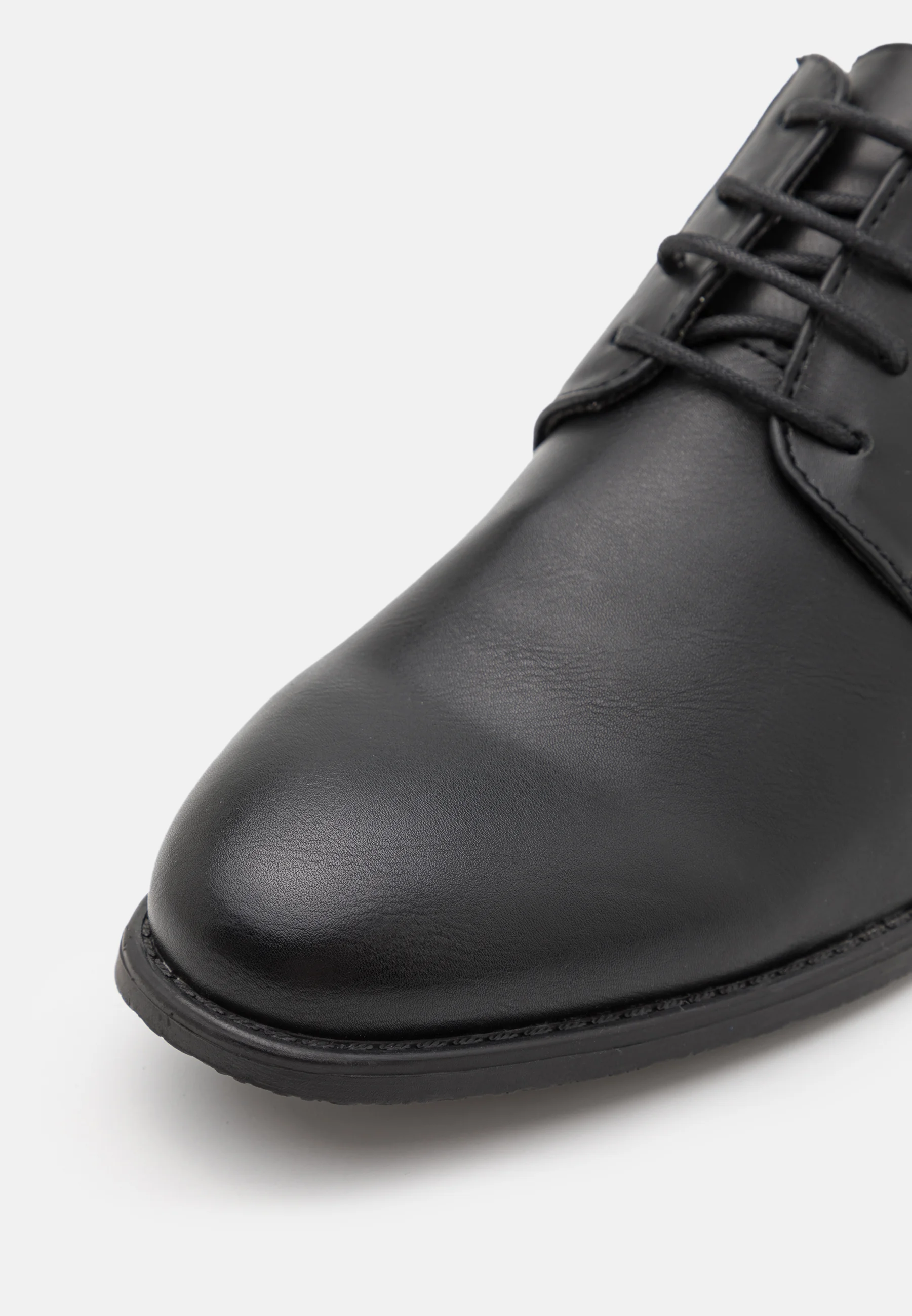 Zapatos con cordones Pier One