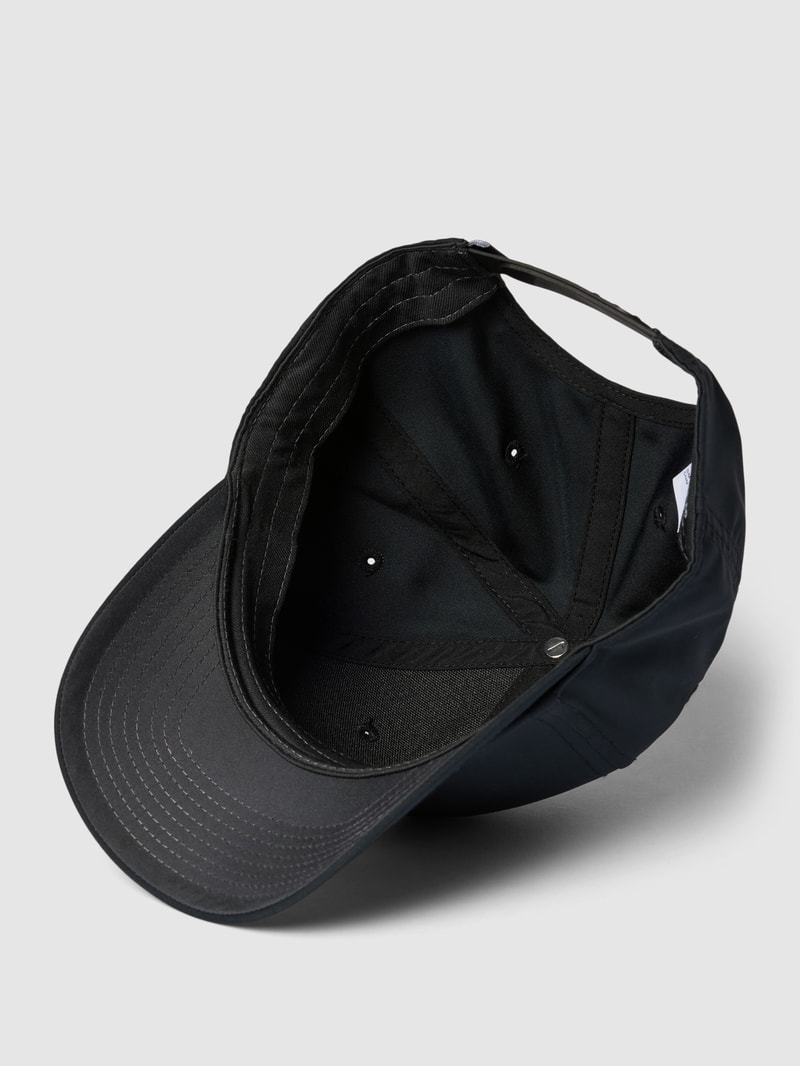 Basecap mit Label-Print in schwarz