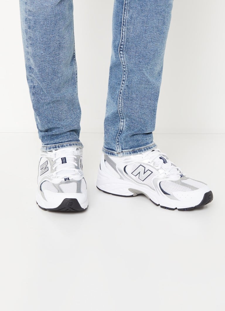 Αθλητικά παπούτσια New Balance 530 με λεπτομέρειες από πλέγμα και μεταλλικό φινίρισμα - MR530SG