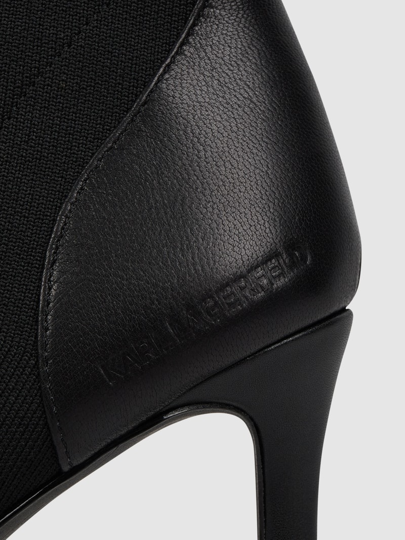 Stiefel mit Pfennigabsatz Modell 'Pandara' in schwarz