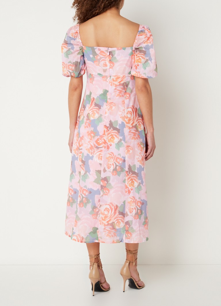 Vestido midi con estampado floral y abertura de Chi Chi London