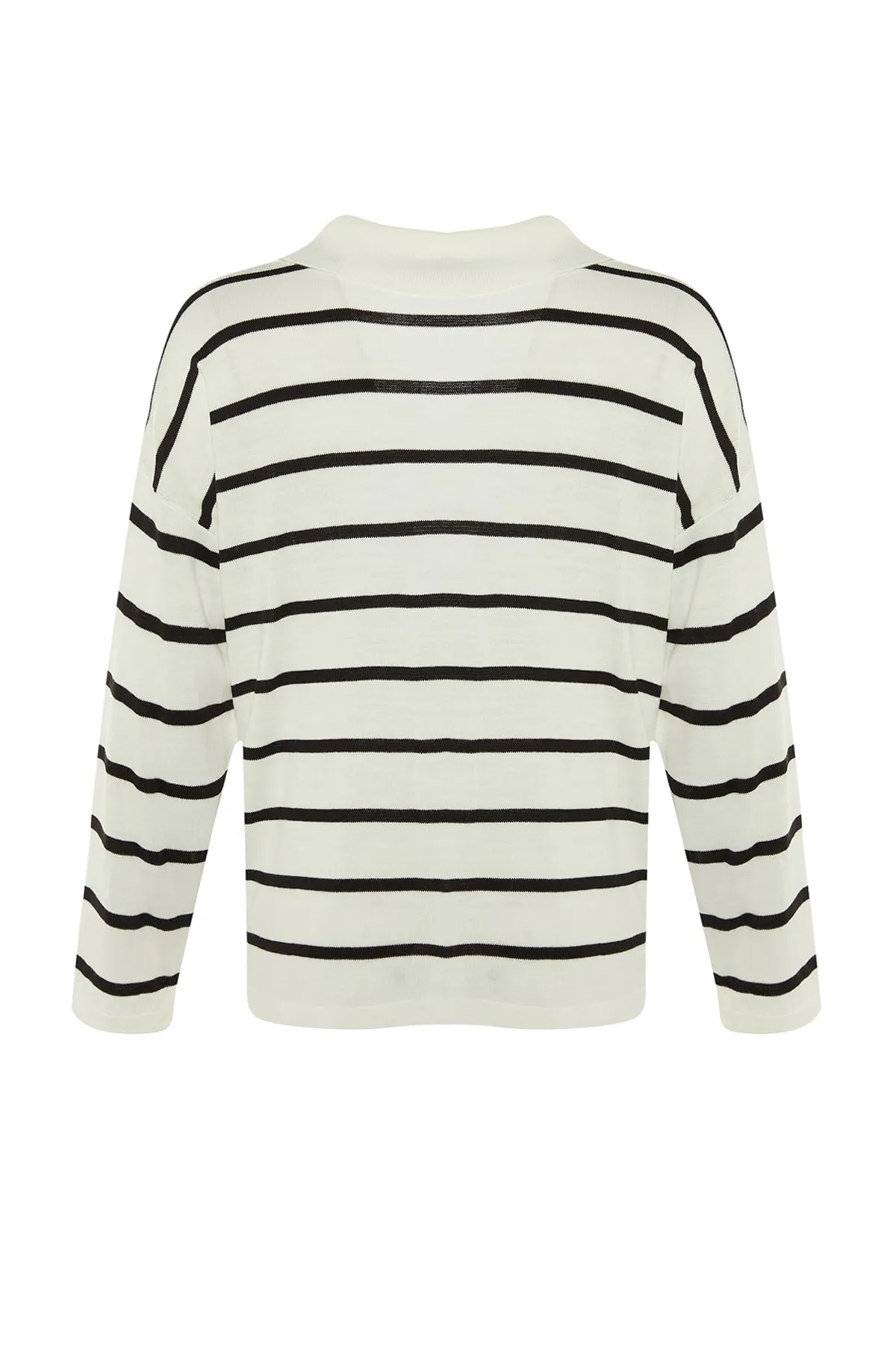 Trendyol Collection  Schwarzer gestreifter Strickpullover mit super weiter Passform TWOAW23KZ01845