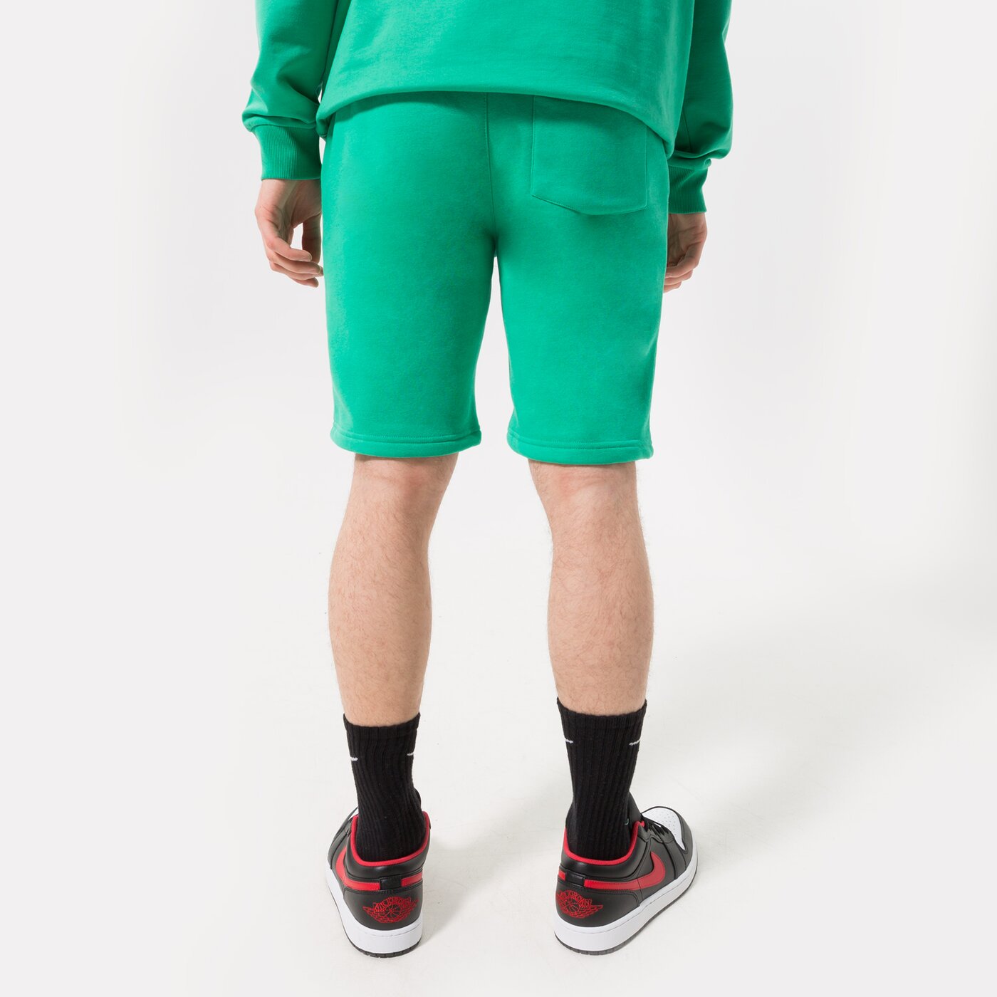 CONFRONT SHORTS ESSENTIAL GREEN Grün