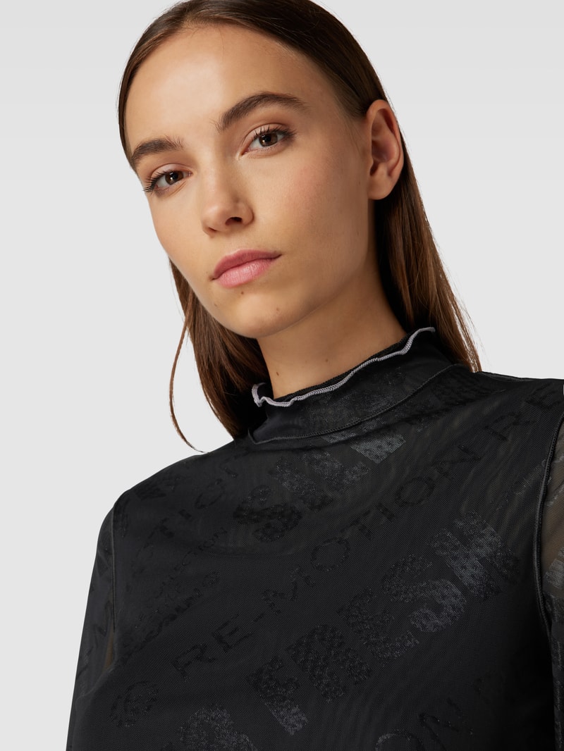 Longsleeve mit Allover-Muster in schwarz