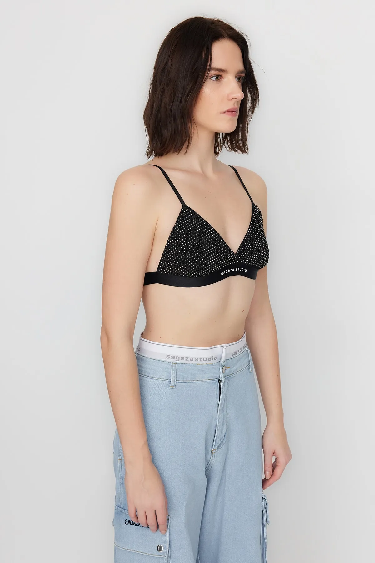 Trendyol Collection  X Sagaza Studio detailliertes Bustier aus schwarzem Stein und Netzstoff TCLSS23BS00001