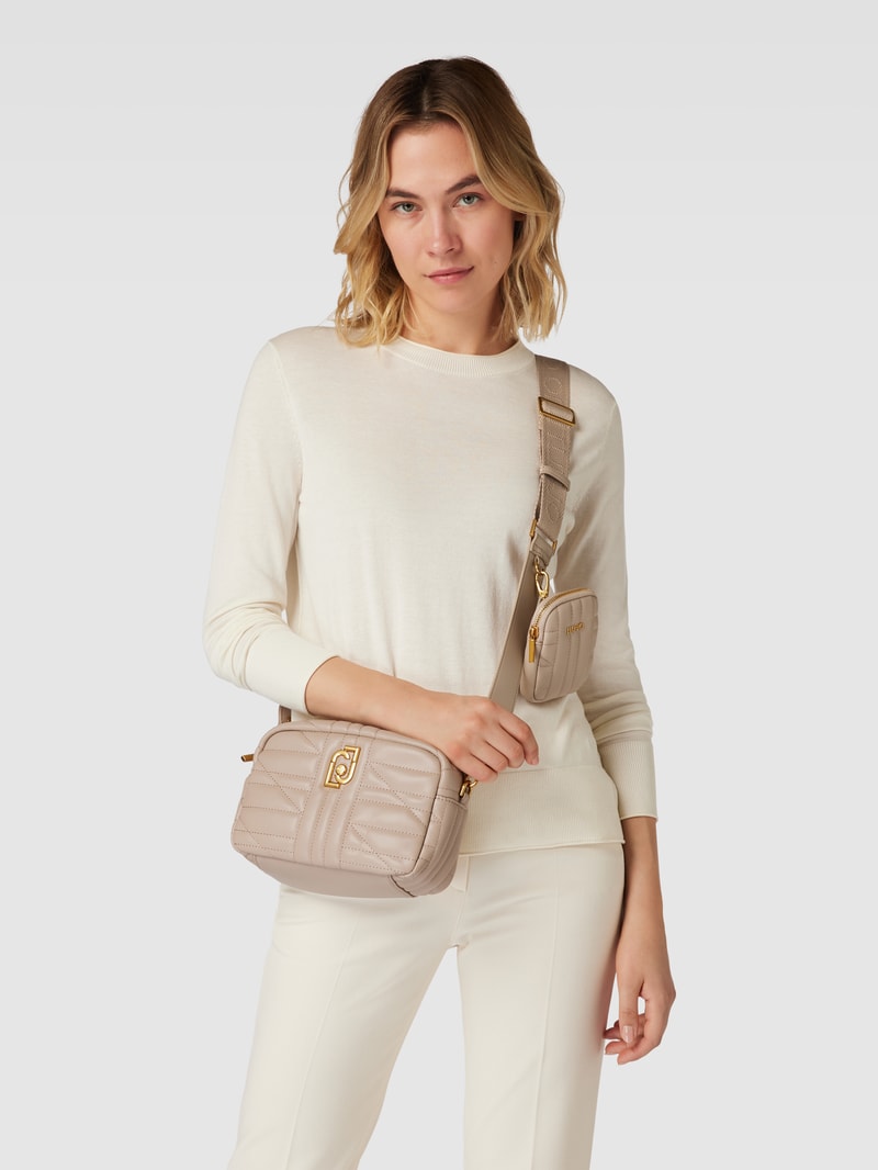 Crossbody Bag mit Steppnähten in sand