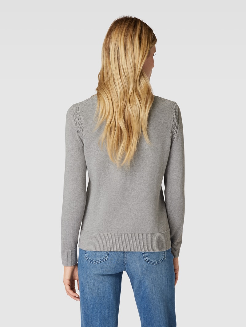 Strickpullover mit U-Boot-Ausschnitt in mittelgrau meliert