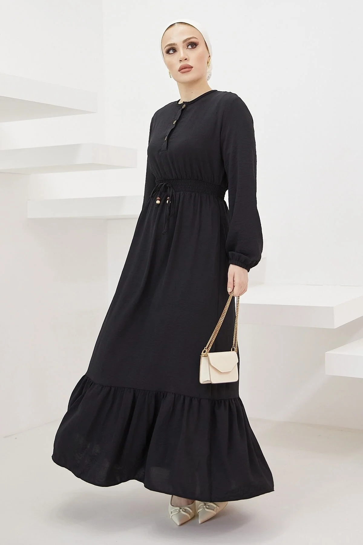 InStyle  Tena Ayrobin-Kleid mit elastischer Taille – Schwarz